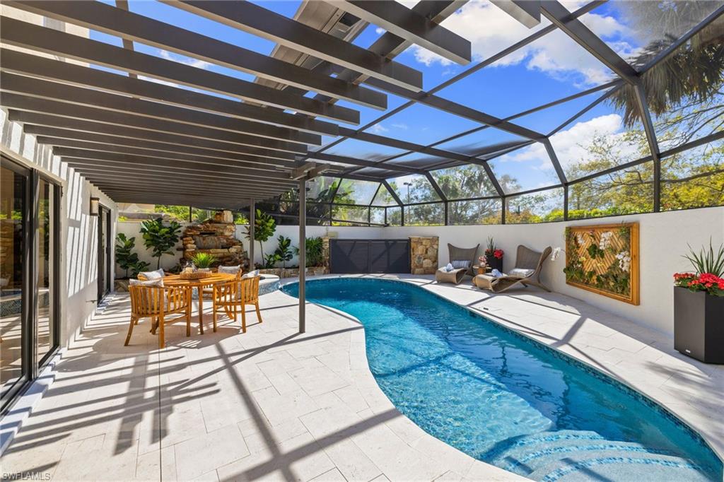 6805 Sand Pointe CIR