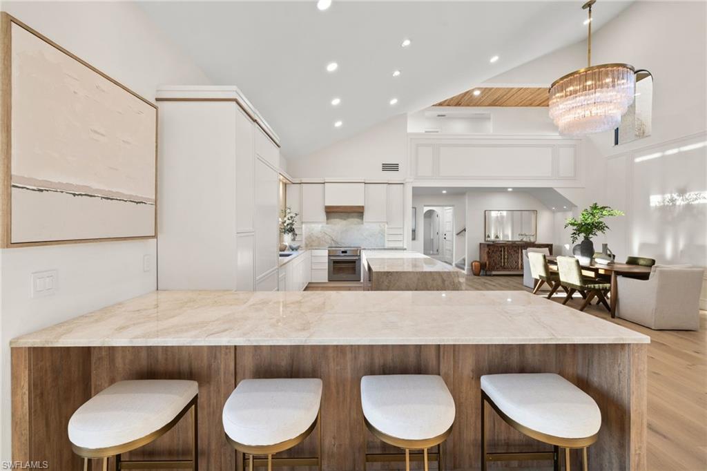 6805 Sand Pointe CIR