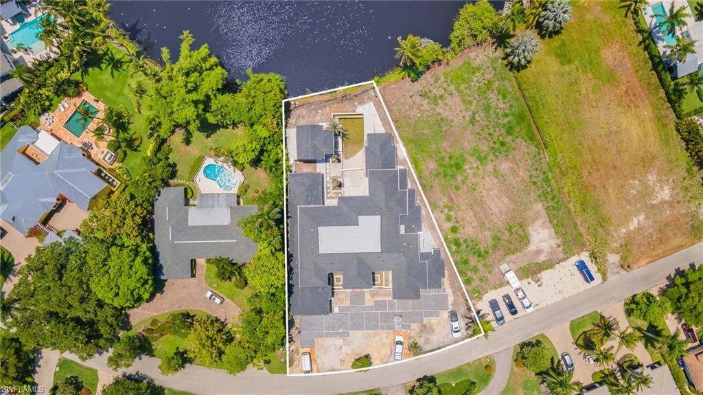 616 Bougainvillea RD