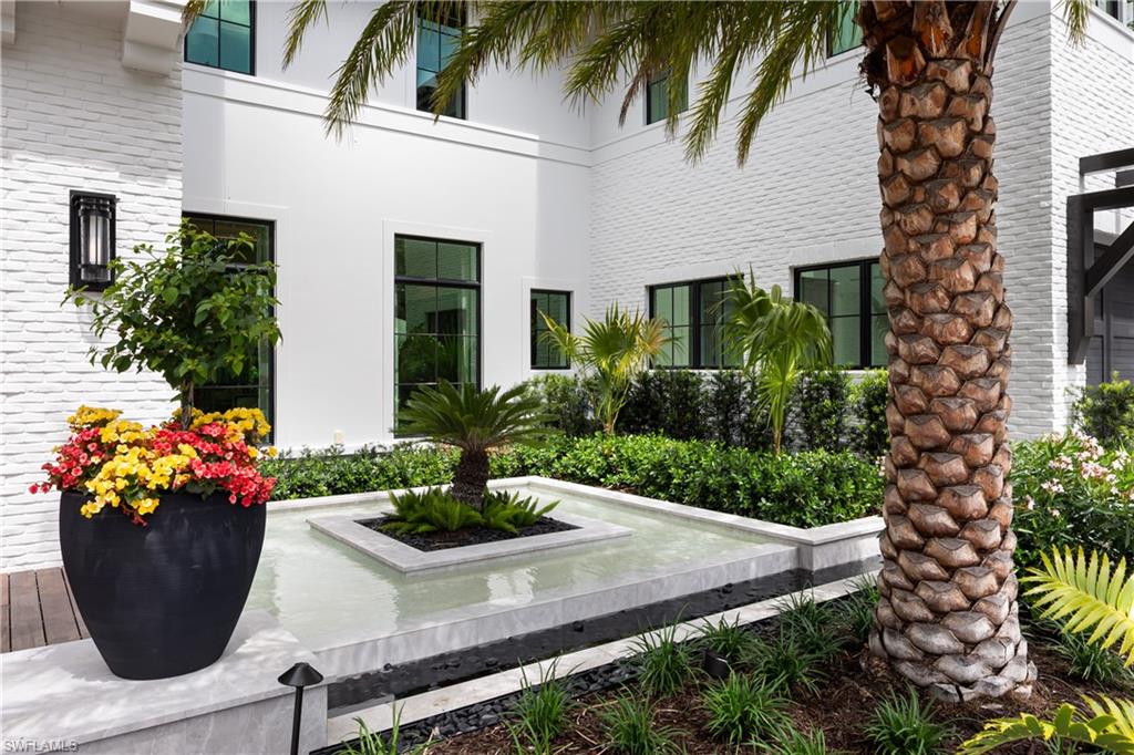 616 BOUGAINVILLEA RD