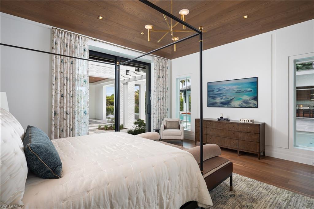 616 BOUGAINVILLEA RD