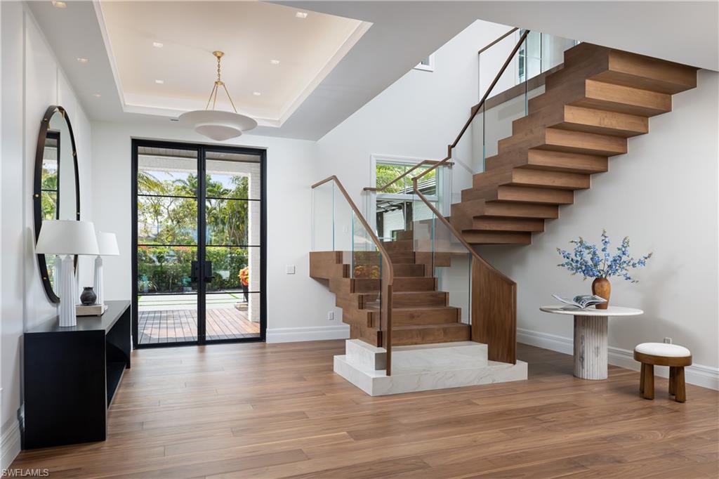 616 BOUGAINVILLEA RD