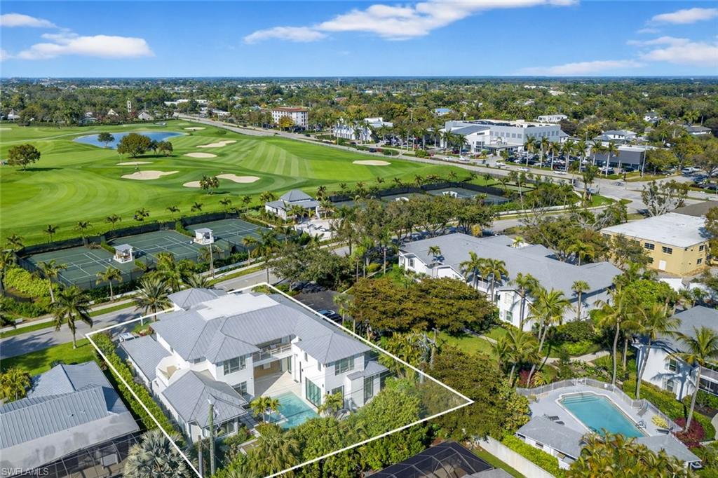 774 GOLF DR
