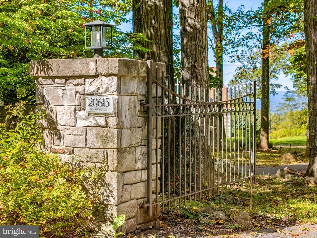 20615 BLUERIDGE MOUNTAIN ROAD