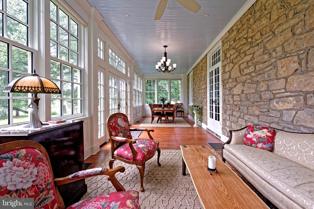 294 MILTON VALLEY LANE
