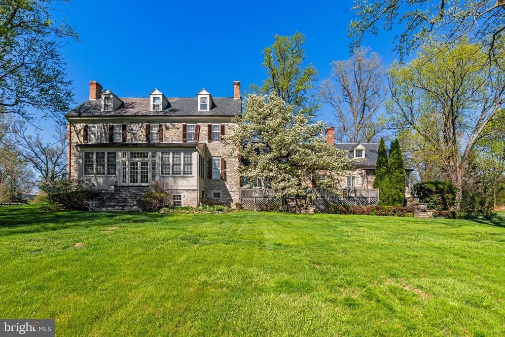 294 MILTON VALLEY LANE