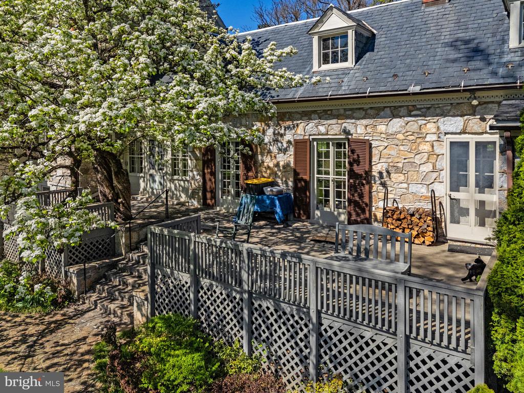 294 MILTON VALLEY LANE