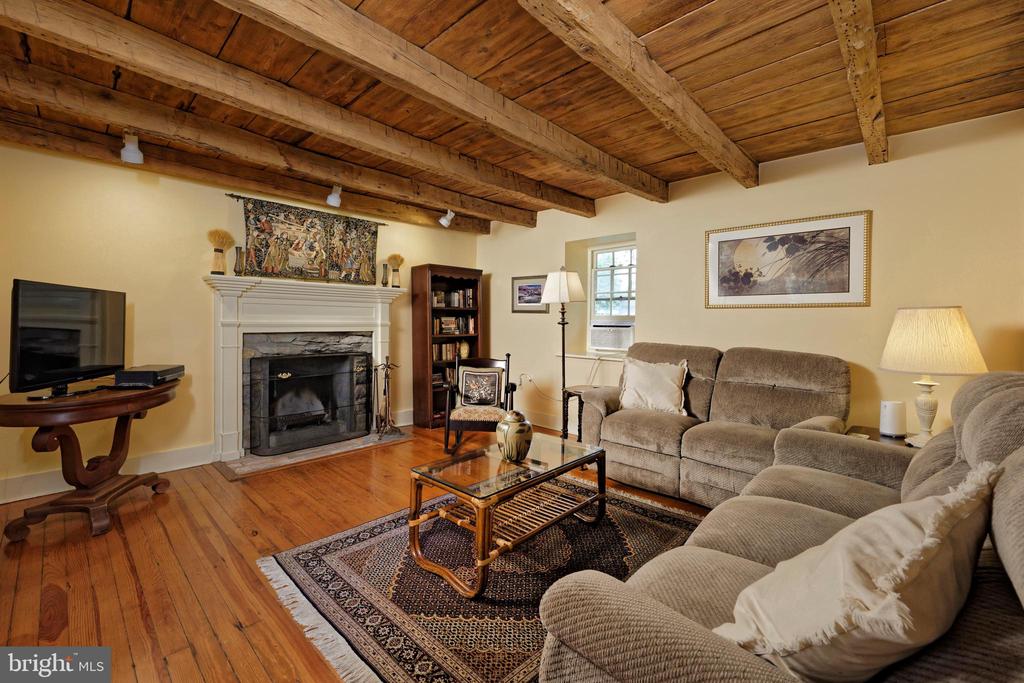 294 MILTON VALLEY LANE