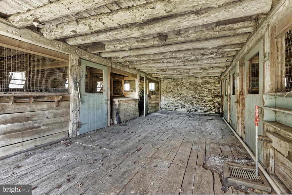 294 MILTON VALLEY LANE