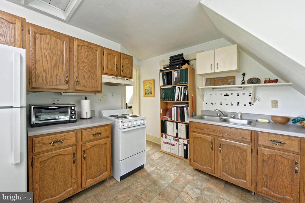 294 MILTON VALLEY LANE