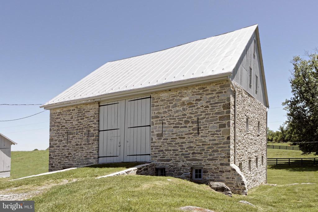 294 MILTON VALLEY LANE