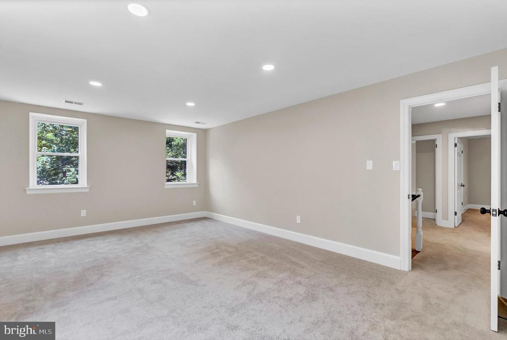 6279 MILLWOOD DRIVE