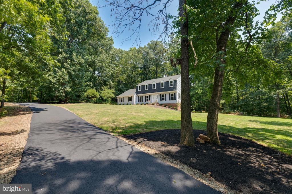 6279 MILLWOOD DRIVE