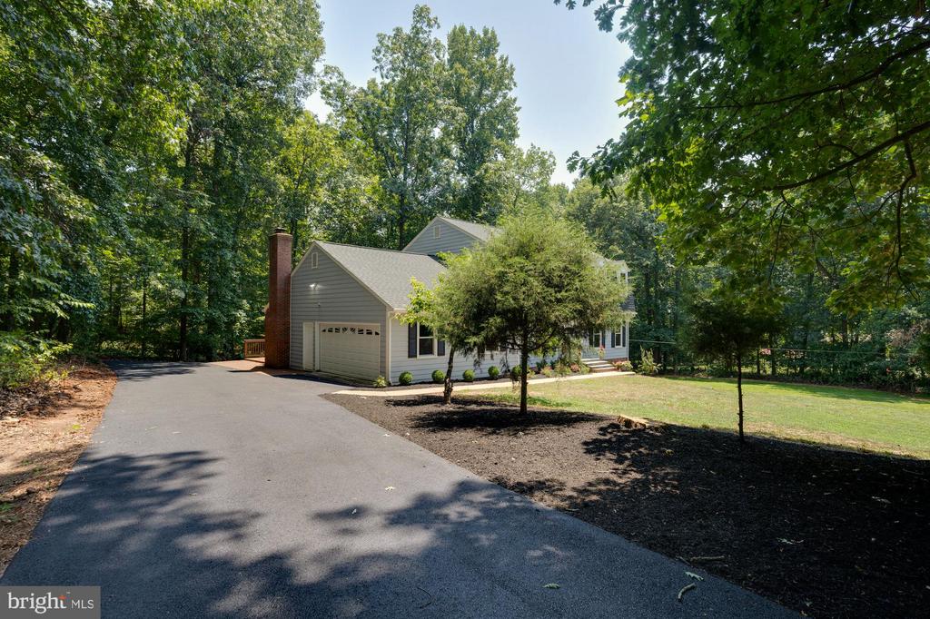 6279 MILLWOOD DRIVE