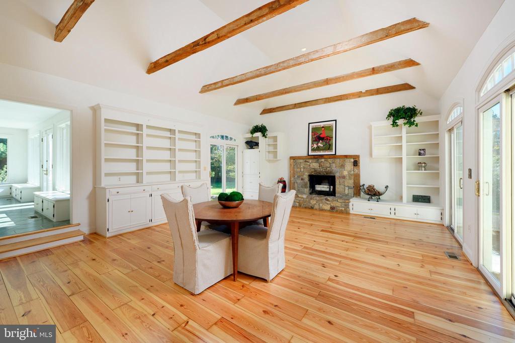 1225 DUNVEGAN DRIVE
