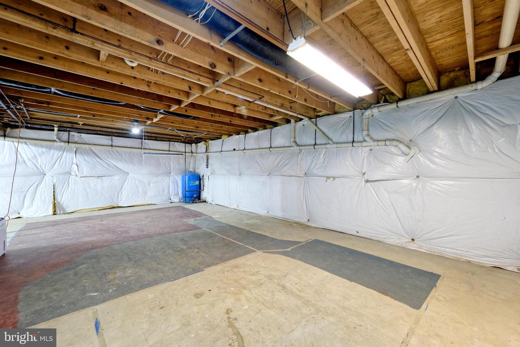 1225 DUNVEGAN DRIVE
