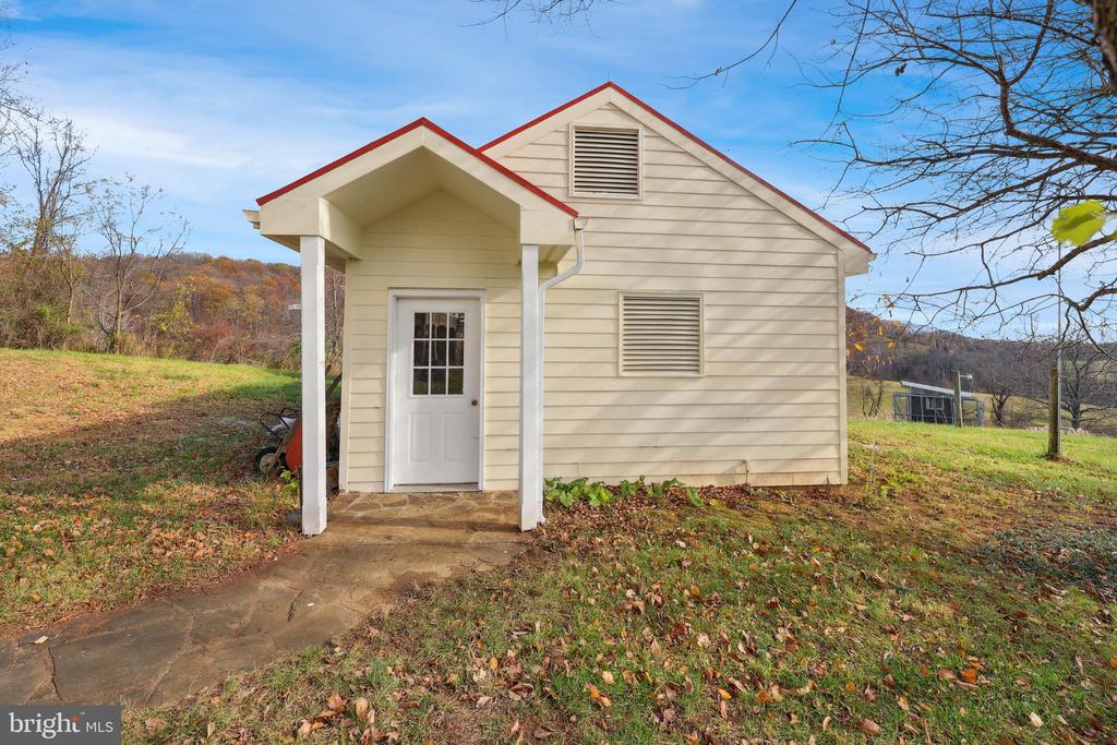 3624 LEEDS MANOR ROAD
