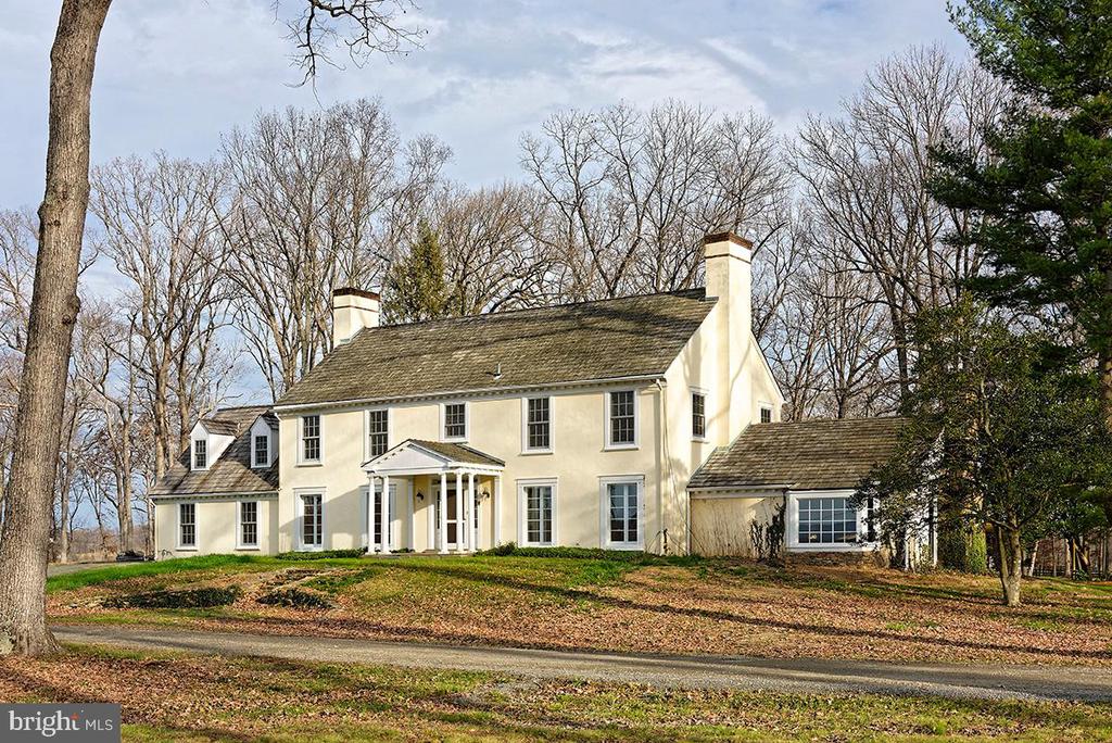 2083 ATOKA ROAD