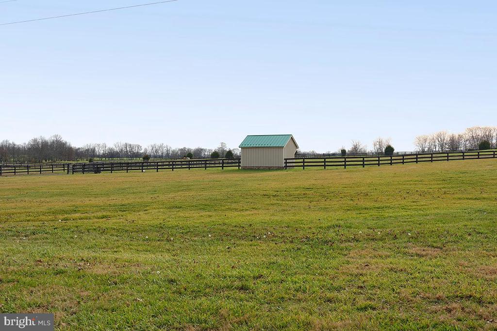2083 ATOKA ROAD