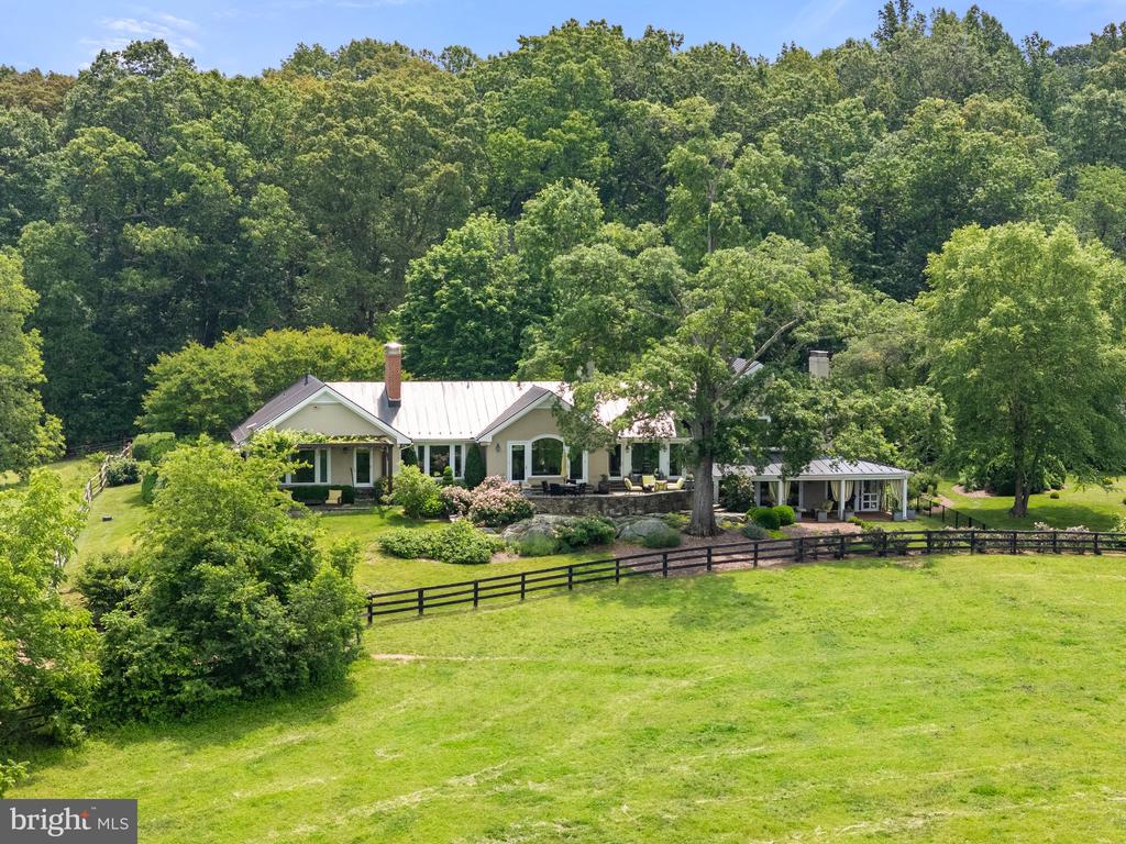 6452 OLD GOOSE CREEK ROAD