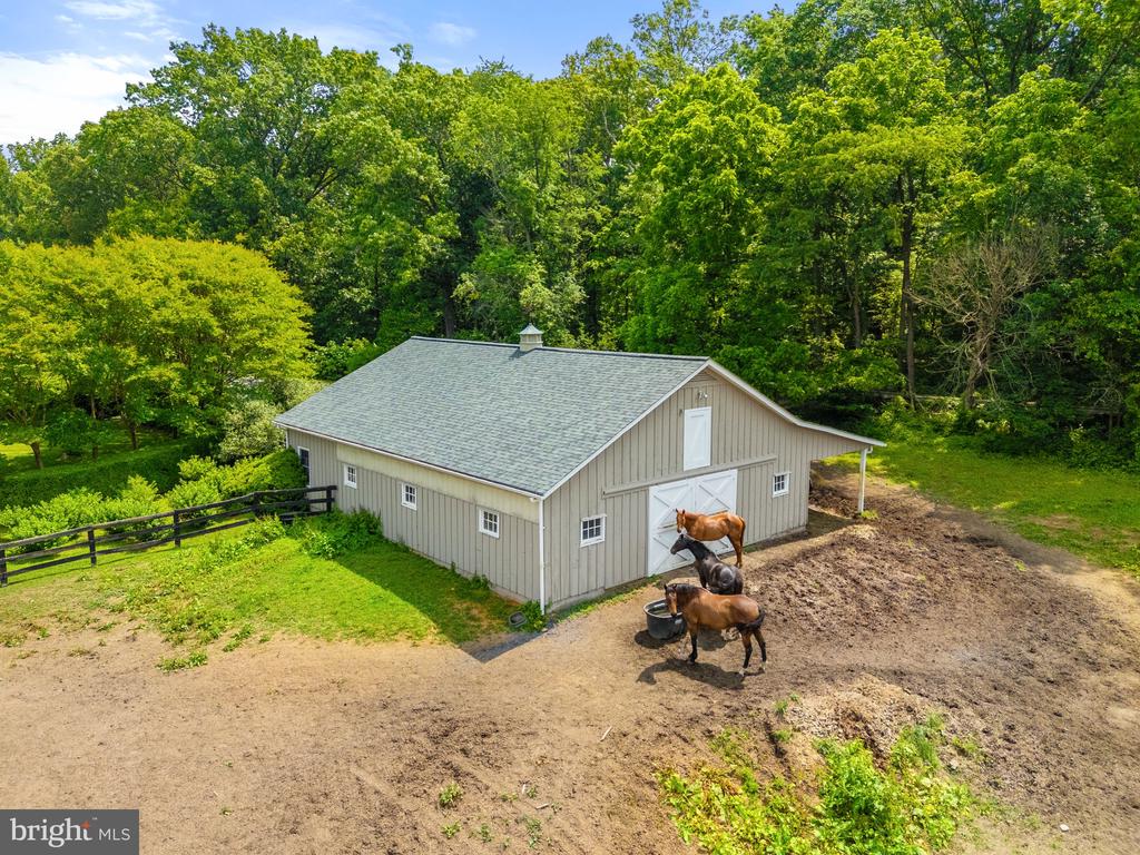 6452 OLD GOOSE CREEK ROAD