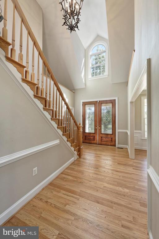 6951 HILLTOP LANE