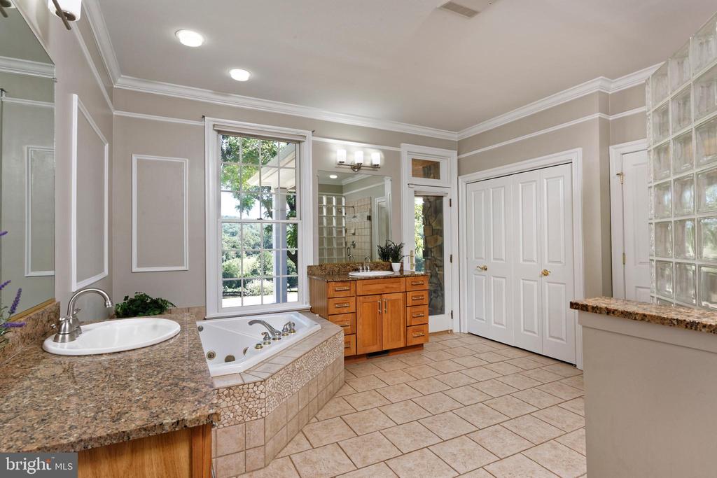 6951 HILLTOP LANE