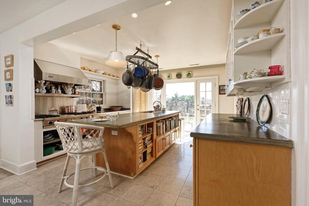4392 CARRINGTON ROAD