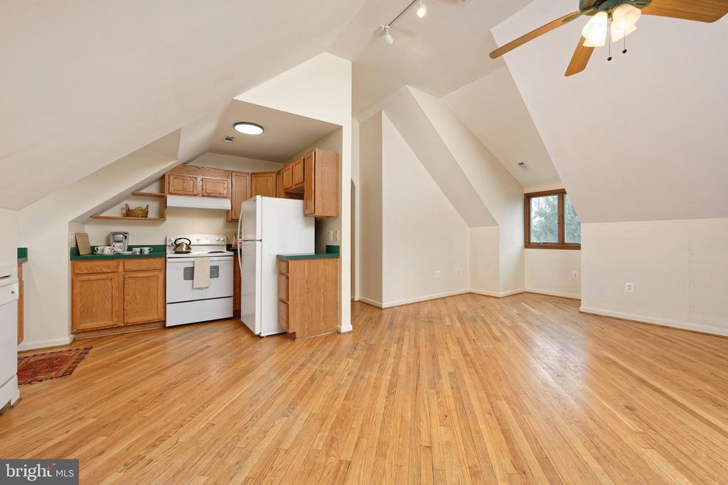 2211 - Apt #2 HATCHERS MILL ROAD