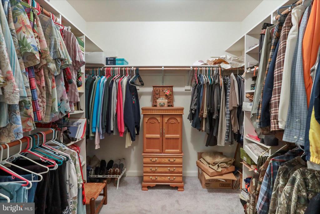 9387 COVENANT HILL LANE