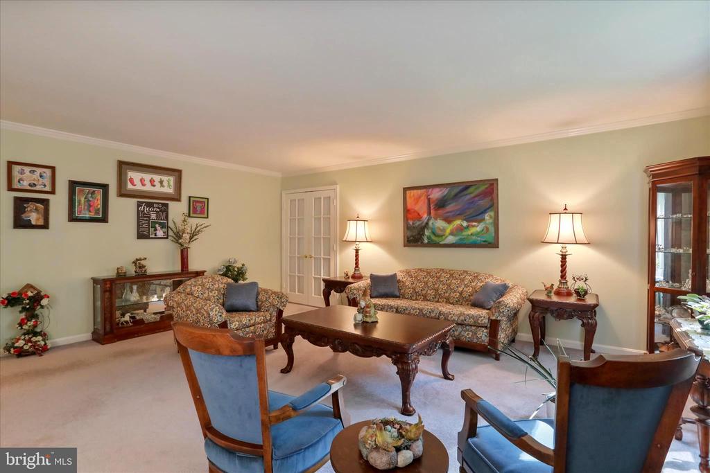9387 COVENANT HILL LANE