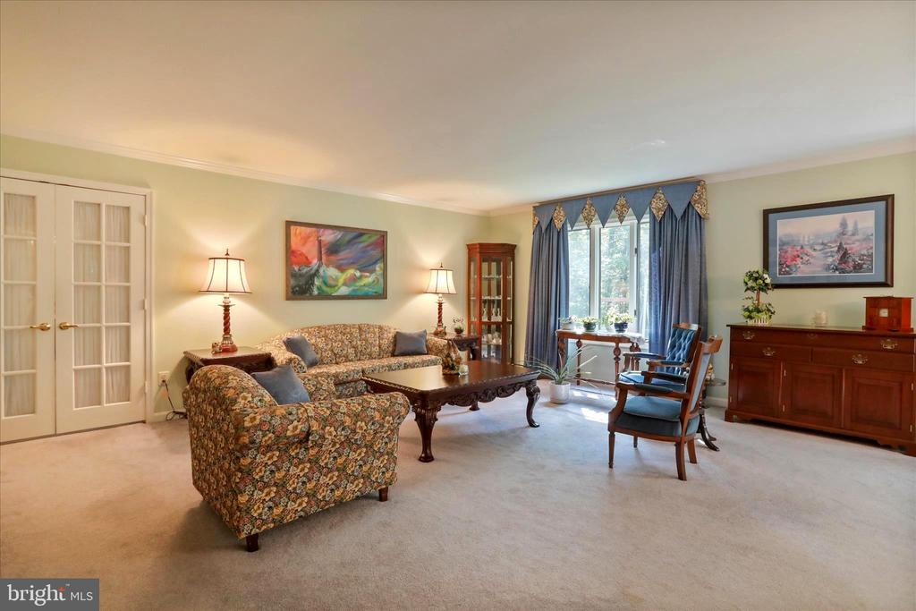 9387 COVENANT HILL LANE