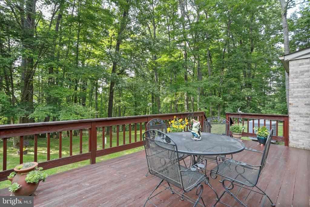 9387 COVENANT HILL LANE