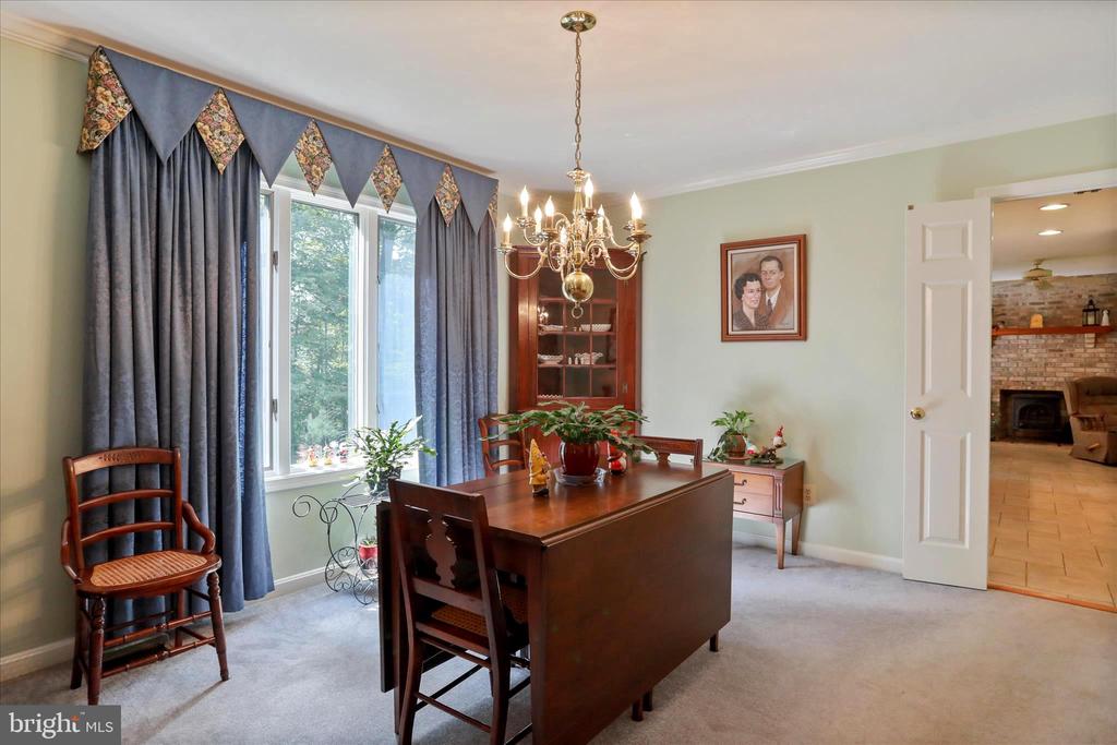 9387 COVENANT HILL LANE