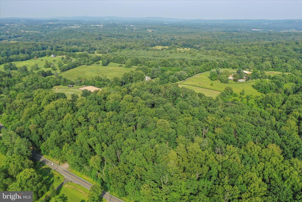 9387 COVENANT HILL LANE