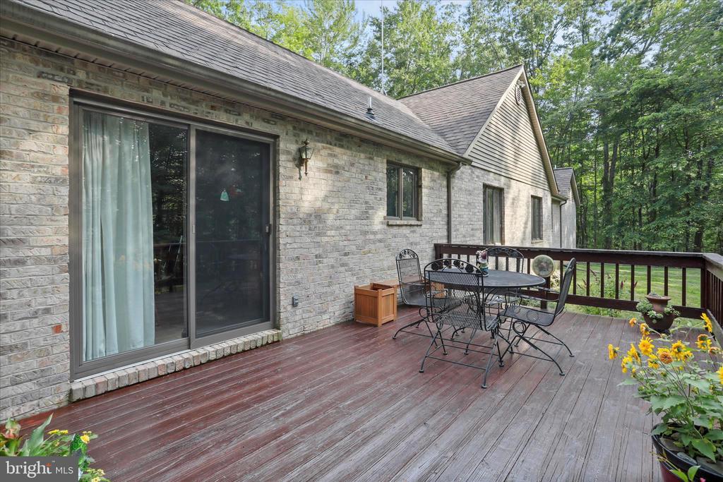 9387 COVENANT HILL LANE