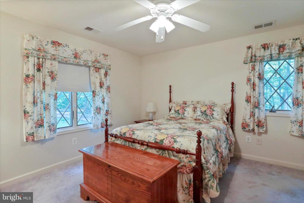 9387 COVENANT HILL LANE