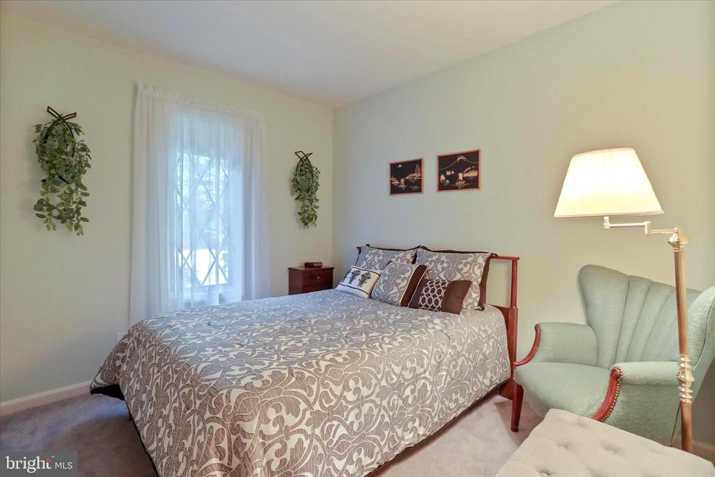 9387 COVENANT HILL LANE