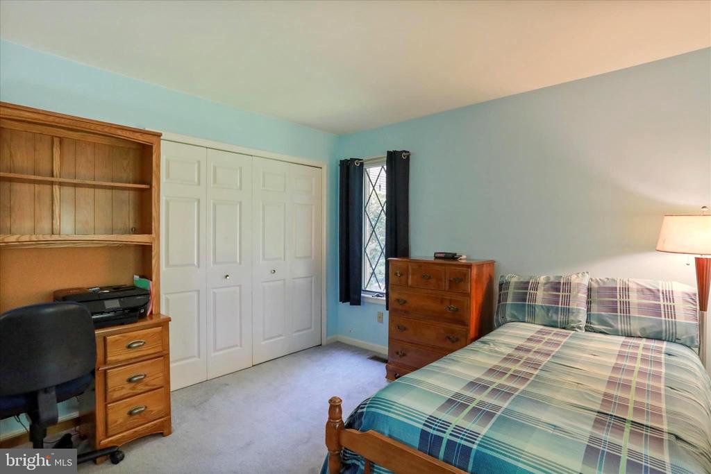 9387 COVENANT HILL LANE