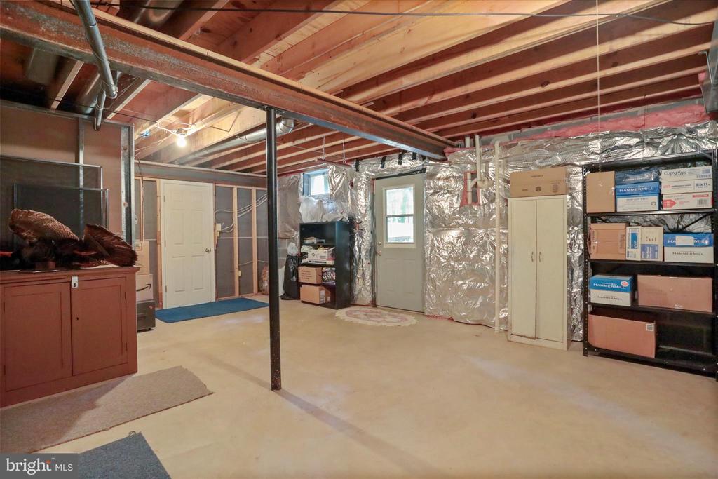 9387 COVENANT HILL LANE