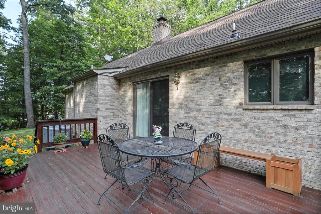 9387 COVENANT HILL LANE