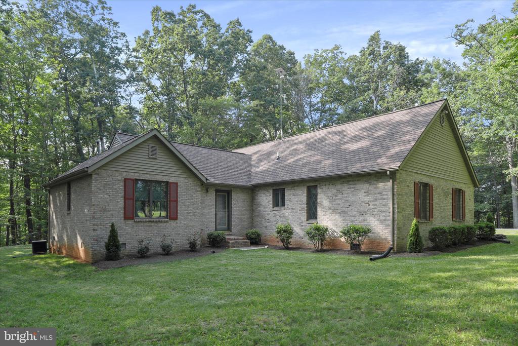 9387 COVENANT HILL LANE