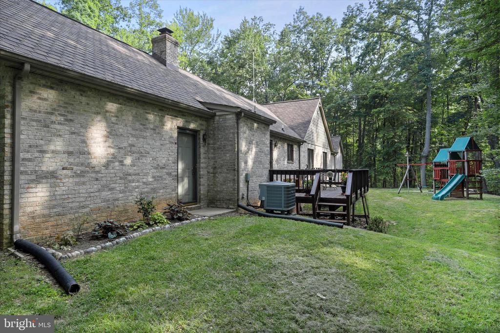 9387 COVENANT HILL LANE