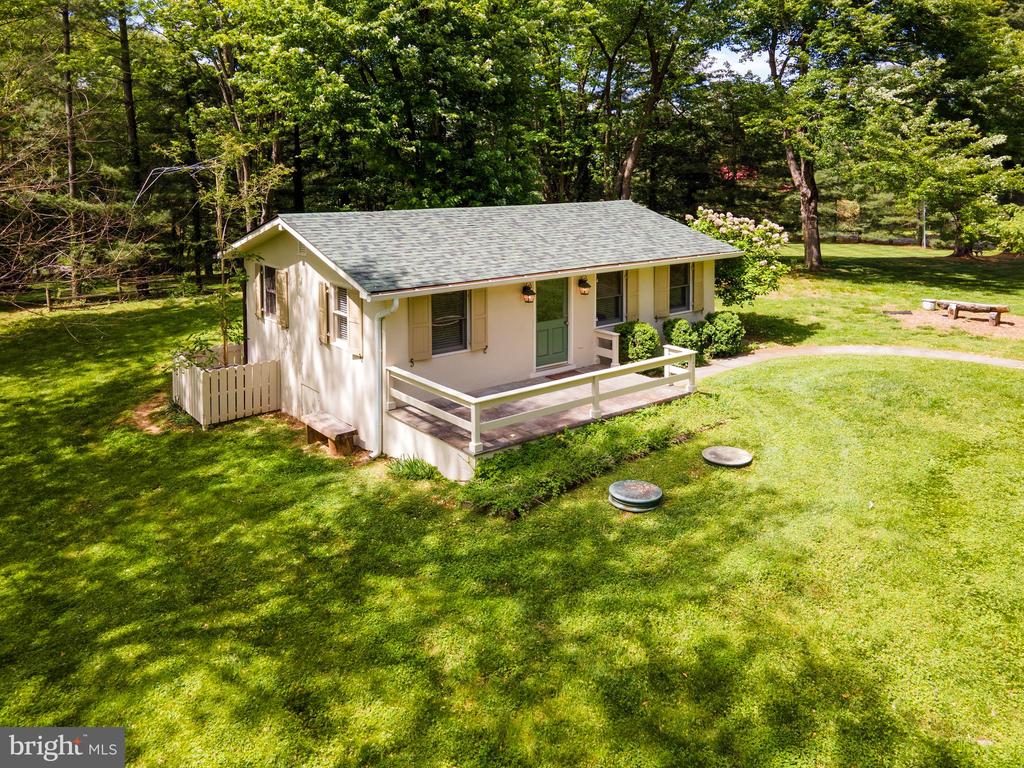 3018 RECTORTOWN ROAD