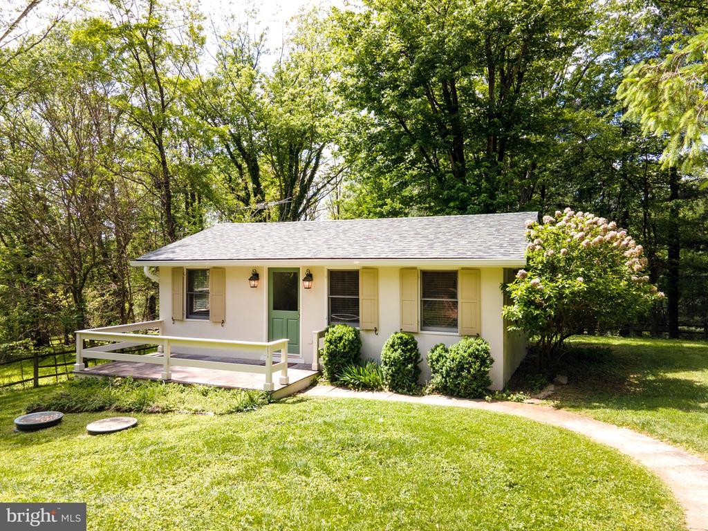3018 RECTORTOWN ROAD