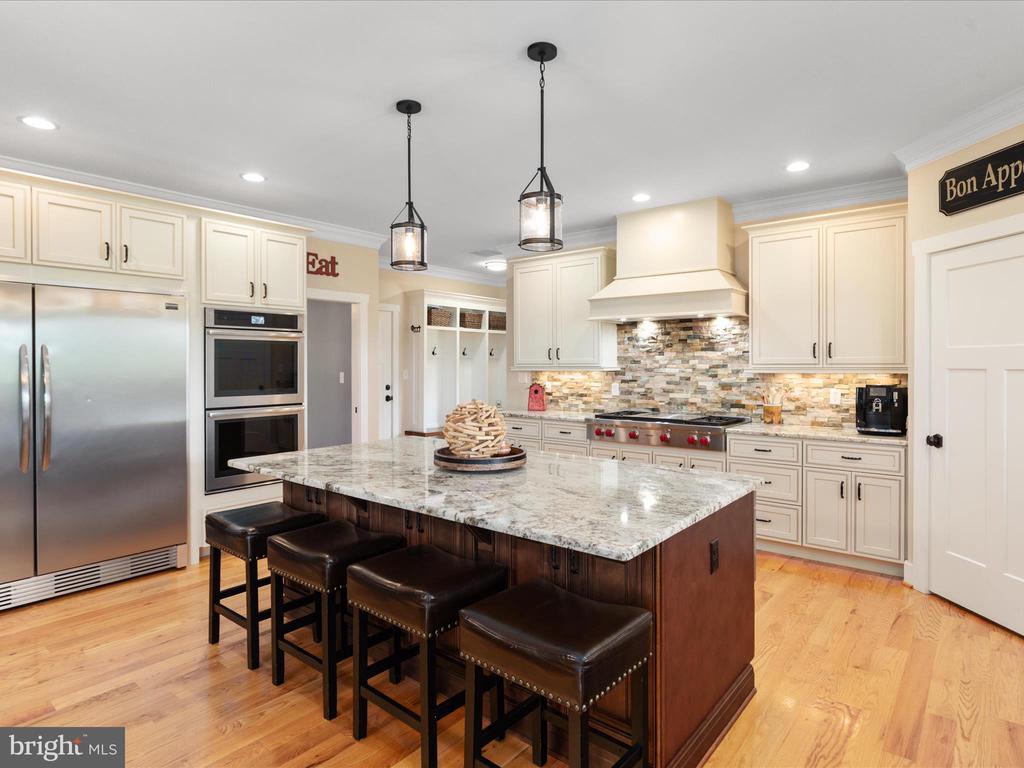 374 STONYMEADE DRIVE