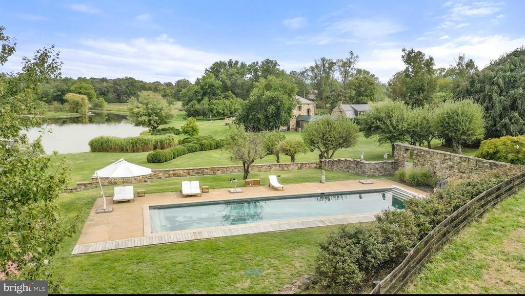 33846 FOXLEASE LANE