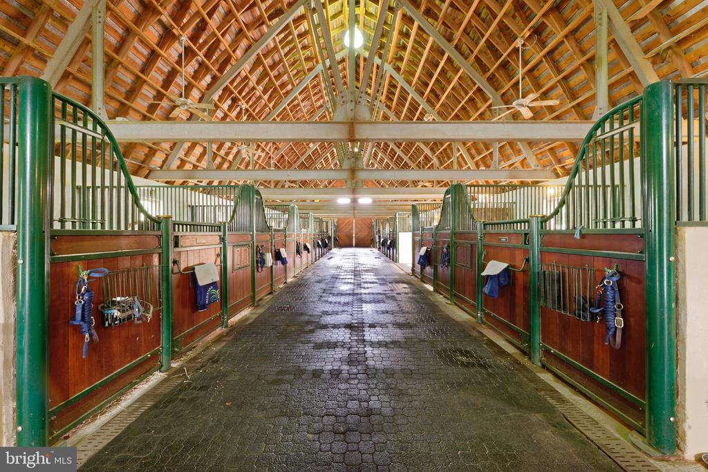33846 FOXLEASE LANE