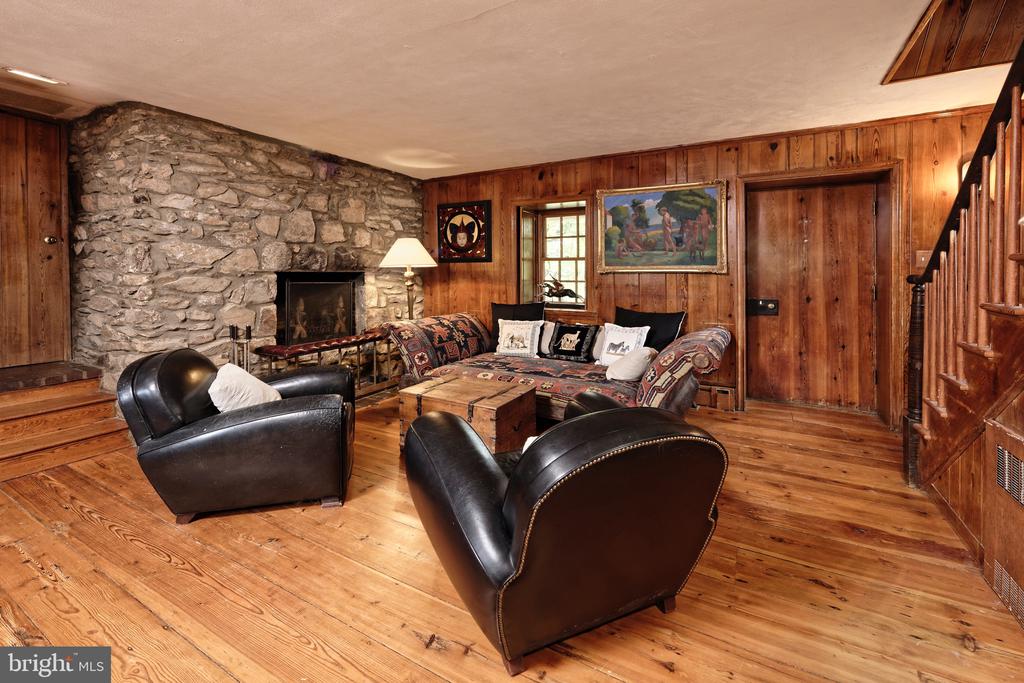 33846 FOXLEASE LANE