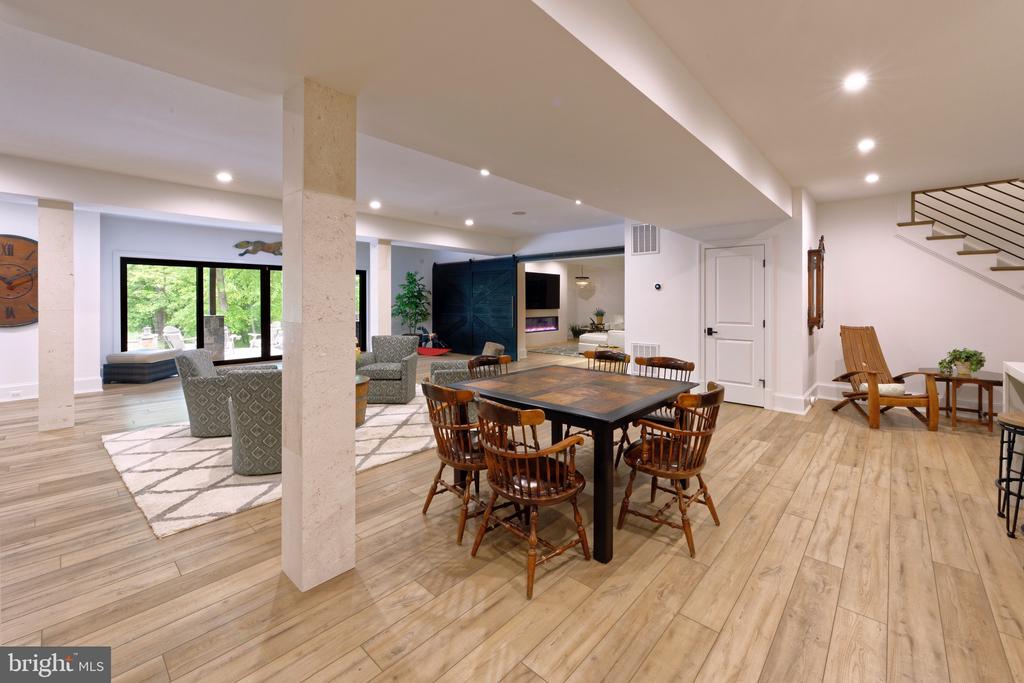 23533 LIGHT HORSE COURT